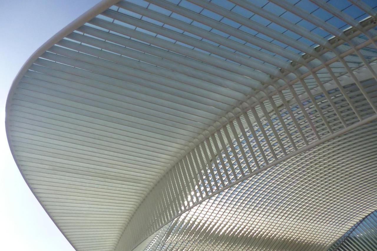 La Chambre De Sam - Chambre Lit 180 Avec Sdb Privee Proche Centre Ville Lieja Exterior foto
